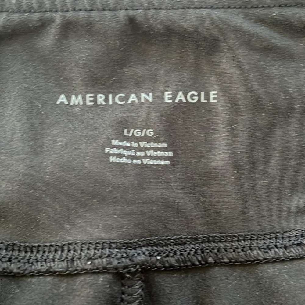 Women’s American Eagle Large Black Bike Shorts super soft in good condition - Picture 3 of 10
